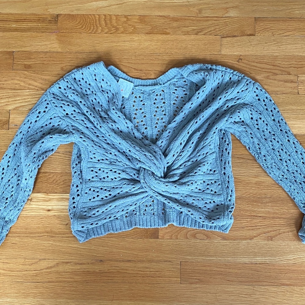 Sage Green Sweater With Twist